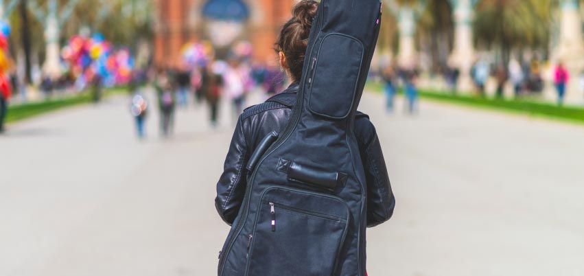 viaggiare con la chitarra