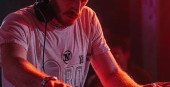 8 Tecniche Fondamentali per Mixare Canzoni come un