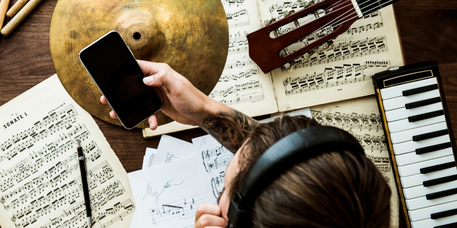 DAMS, Conservatorio o Bachelor Internazionale