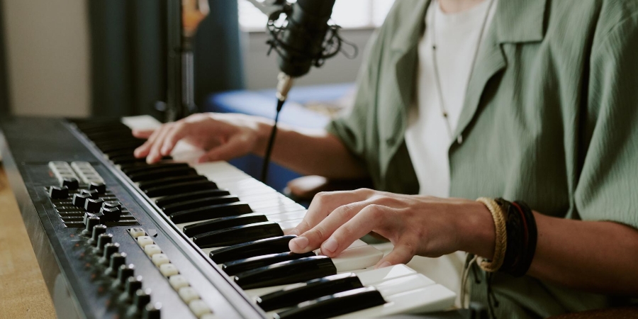 Esiste una laurea in Songwriting
